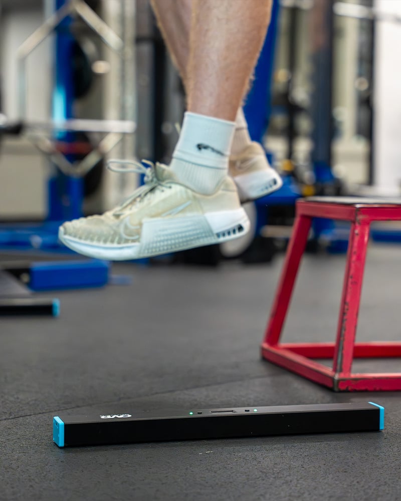 Athlete training under load with OVR Jump tracking neuromuscular readiness